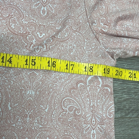 Tahari Belted Paisley Print Stretch Knit Robe Lace Shoulder Accents M - Picture 12 of 16